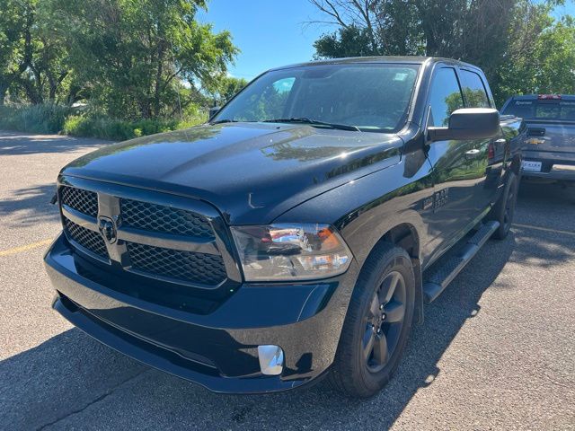 2019 Brilliant Black Crystal Pearlcoat Ram 1500 Classic Express 4X4 Truck
