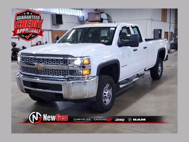 Summit White 2019 Chevrolet Silverado 2500HD Pickup Truck Four-Wheel Drive 6-Speed Automatic Overdrive