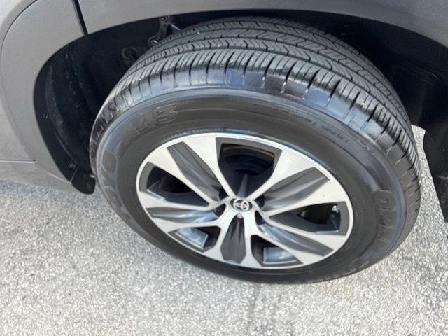 2023 Toyota Highlander - $30,888