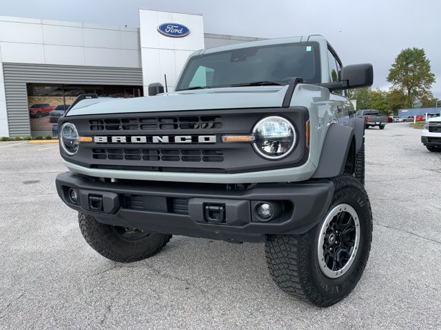 2023 Ford Bronco  1