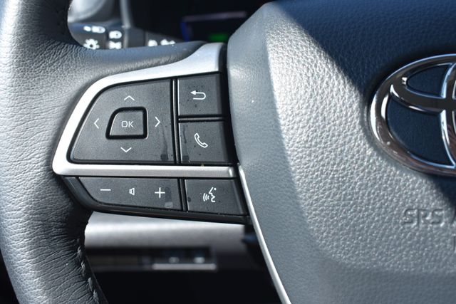 Used 2025 Toyota Sienna Van