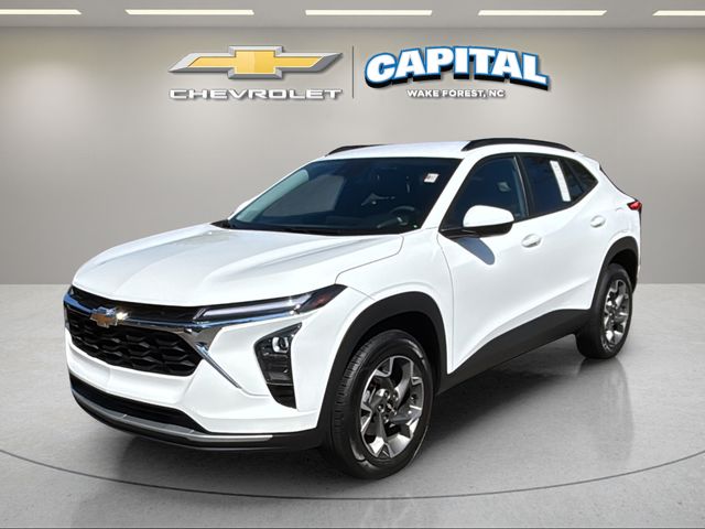 Used 2025 White Chevrolet LT image 2