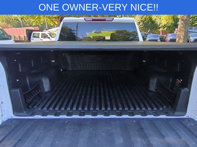 Used 2023 White Chevrolet LT image 34