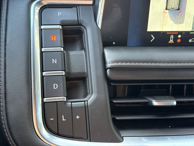 Used 2022 Gray Chevrolet High Country image 28