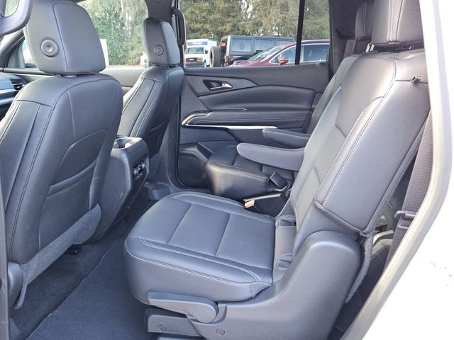 2025 Chevrolet Traverse FWD LT