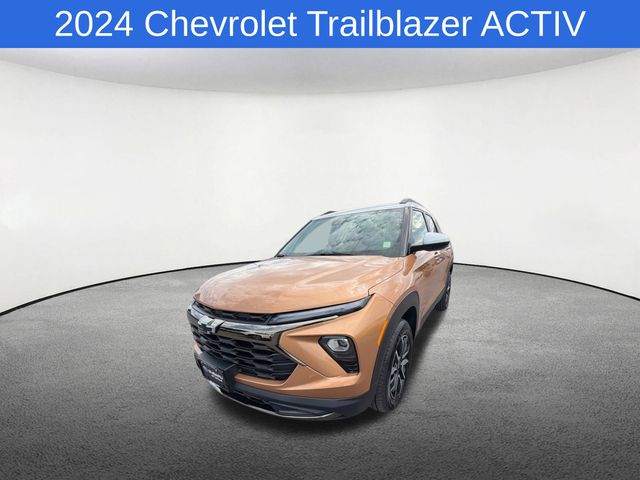 Red (Copper Harbor Metallic) 2024 Chevrolet Trailblazer SUV / Crossover Four-Wheel Drive 9-Speed Automatic