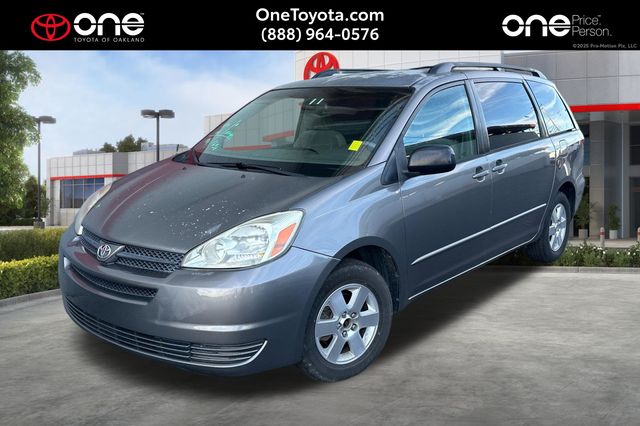 2005 Toyota Sienna LE