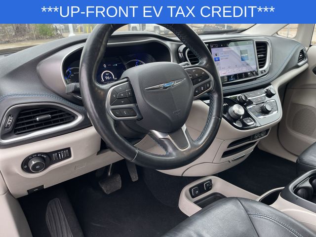 Used 2021 Chrysler Pacifica Hybrid For Sale in Livonia, MI