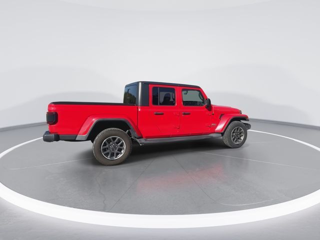 Used 2021 Red Jeep Overland image 12