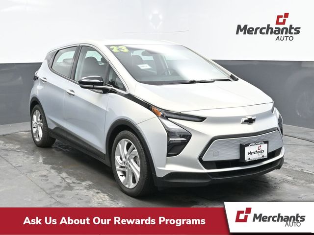 Silver Flare Metallic 2023 Chevrolet Bolt EV 1LT FWD Hatchback Front-Wheel Drive 1-Speed Automatic