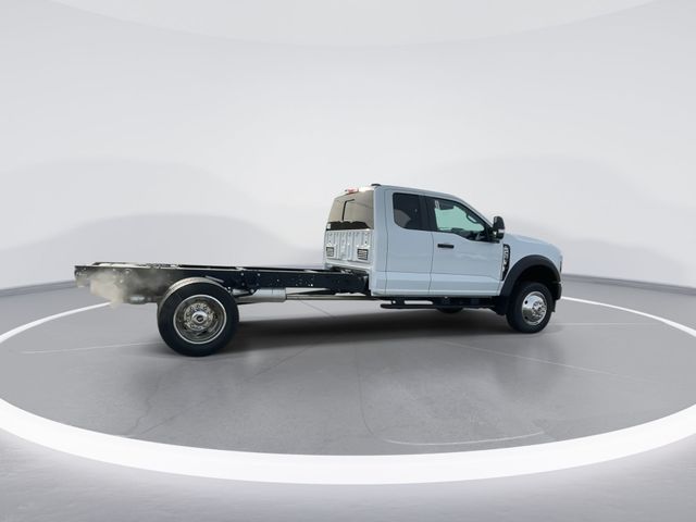 New 2026 Oxford White Ford F-450® XL image 9
