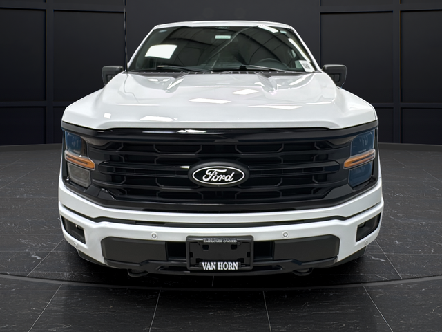 Used 2024 Oxford White Ford XLT image 2
