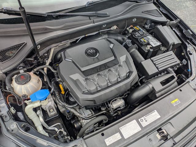 Used 2018 Volkswagen Passat 2.0T SE 4D Sedan