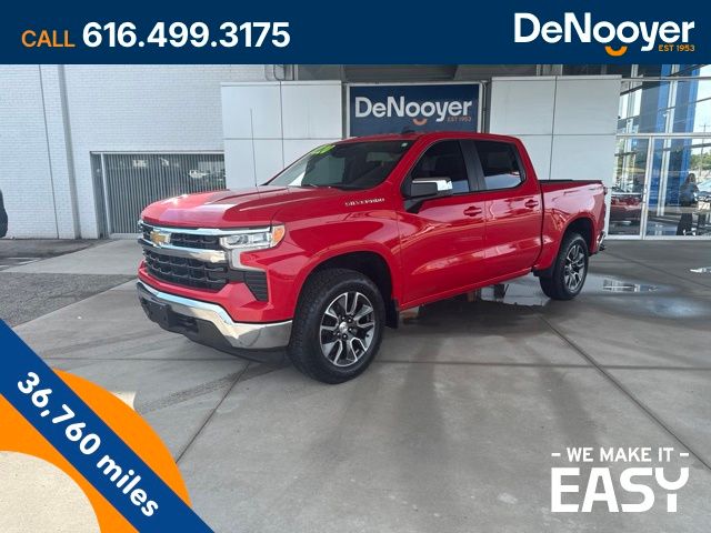 2023 Chevrolet Silverado 1500 LT Crew Cab 4WD