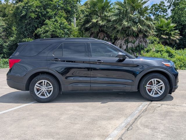 2022 Ford Explorer XLT Black at Community Kia