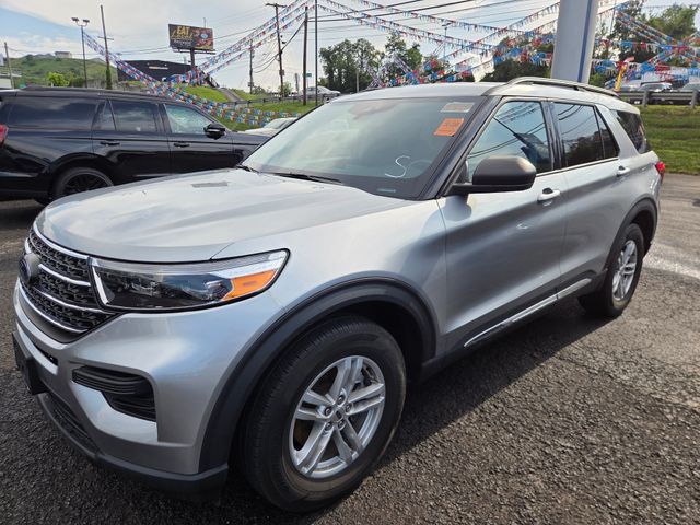 Silver Metallic 2023 Ford Explorer SUV / Crossover All-Wheel Drive Automatic