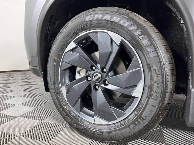 2025 Gun Metallic Nissan Rogue SV FWD SUV