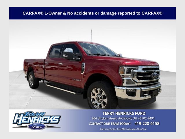 Rapid Red Metallic Tinted Clearcoat 2022 Ford F-350 Super Duty Pickup Truck Four-Wheel Drive Automatic