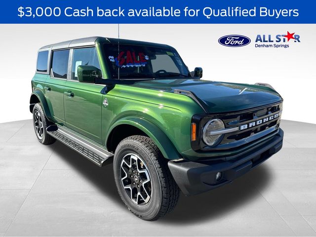 2025 Ford Bronco Outer Banks 4-Door 4WD