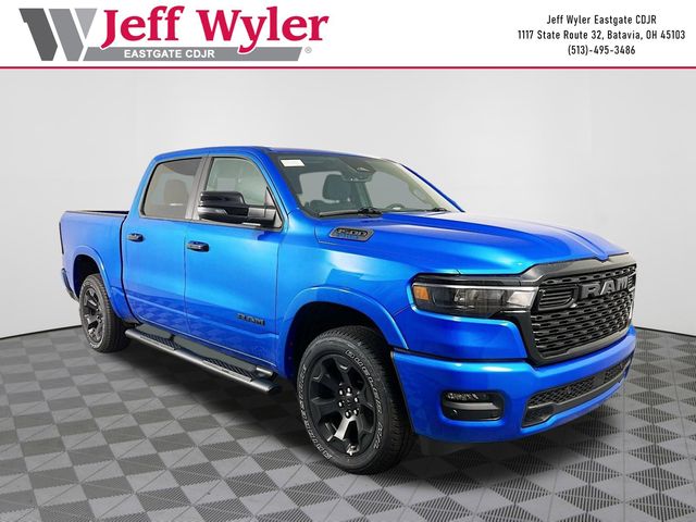 2026 RAM 1500 Big Horn Crew Cab 4WD Azul Camioneta Todo terreno Automática