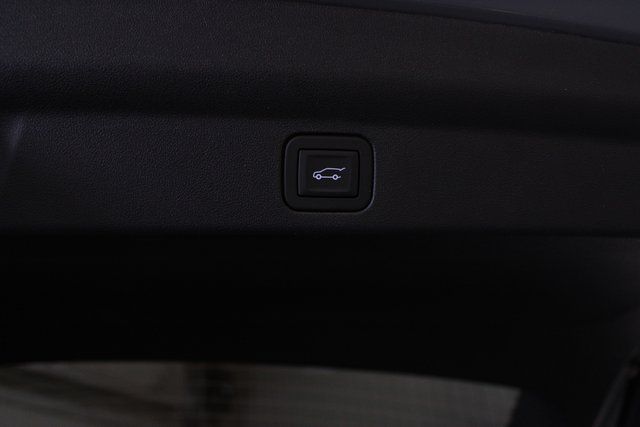 New 2026  Cadillac LUXURY image 8