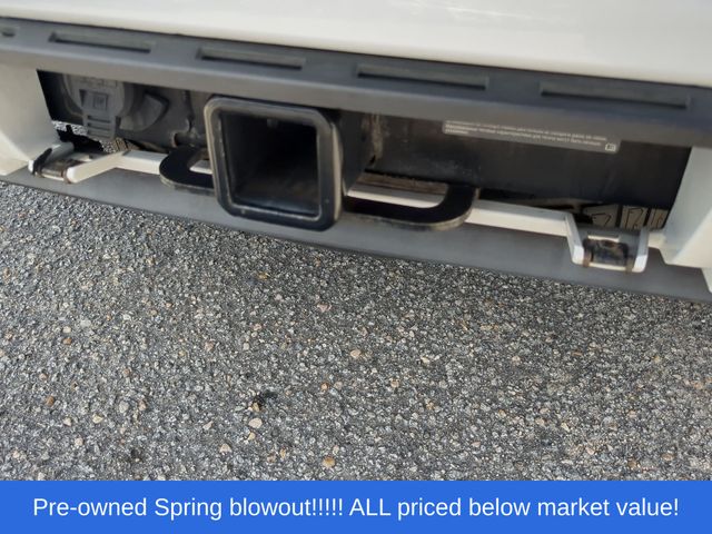 Used 2018 White GMC SLT image 46