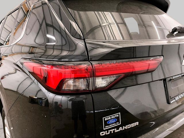 2022 Mitsubishi Outlander ES  at Auto Express Mitsubishi