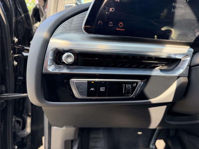 Used 2024 Cadillac LYRIQ SUV