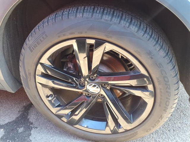2023 Volkswagen Tiguan - Image 8