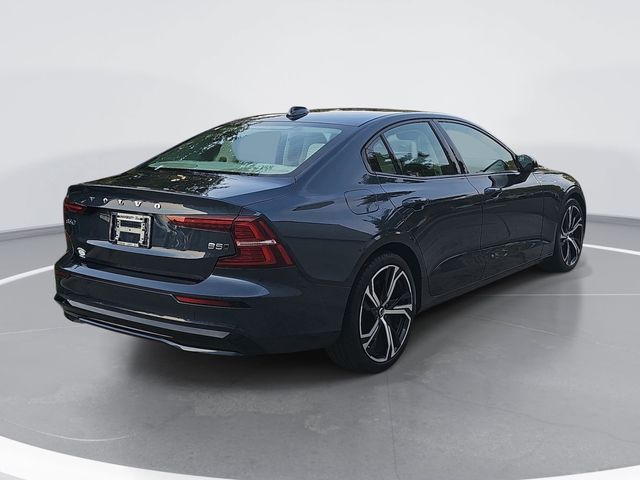 Used 2024 Blue Volvo Ultimate image 3