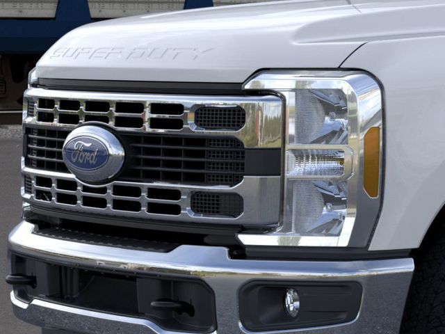 2024 Ford F-350SD XLT 17