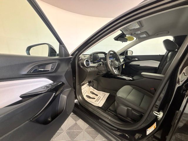 2026 Chevrolet Trax LT - Photo 2