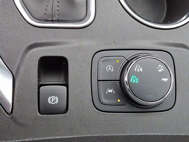 2022 Chevrolet Traverse LT Leather photo