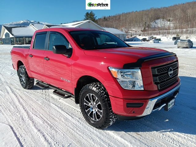 2023 Nissan Titan SV Crew Cab 4WD