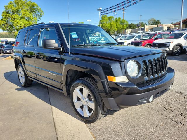 Black Clearcoat 2015 Jeep Patriot Latitude 4WD SUV / Crossover Four-Wheel Drive 6-Speed Automatic
