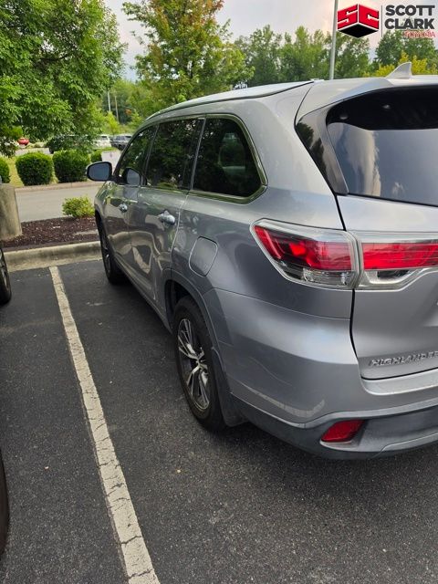 2016 Toyota Highlander XLE V6