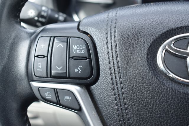 Used 2016 Toyota Highlander SUV