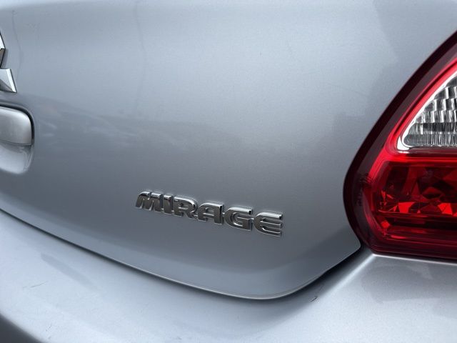 2017 Mitsubishi Mirage ES 22