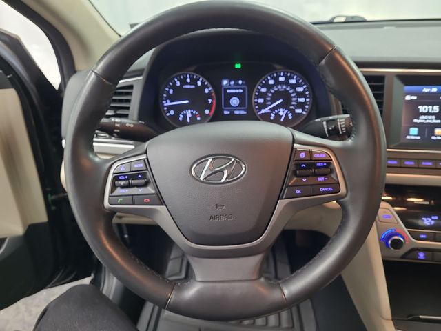 2018 – Hyundai – Elantra