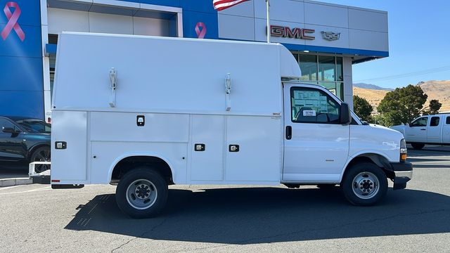 2024 Chevrolet Express 3500 Work Van 22