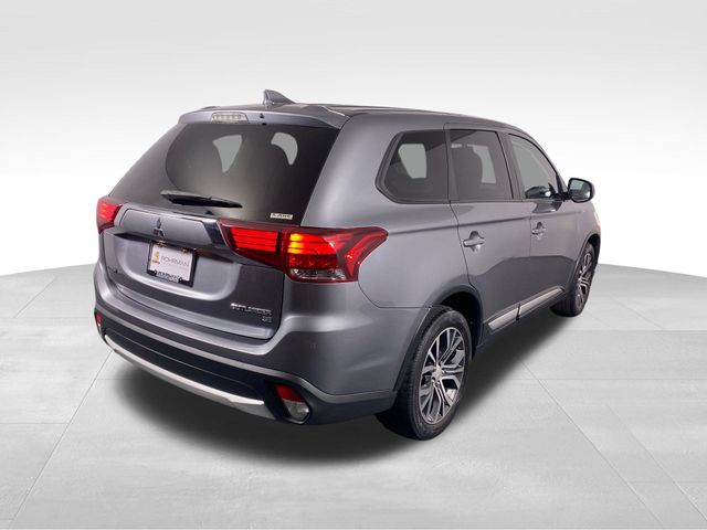 2017 Mitsubishi Outlander SE 30