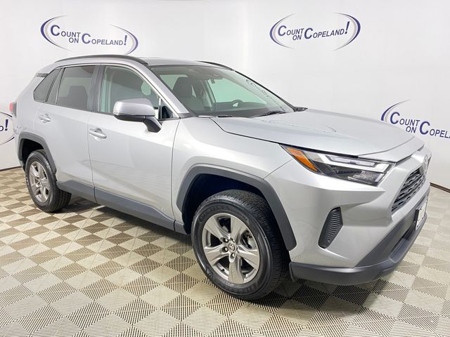 2024 Toyota RAV4 XLE photo