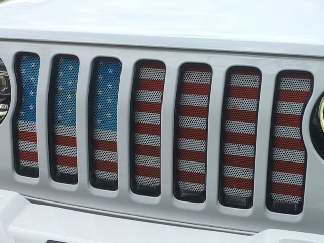 Used 2021 White Jeep Overland image 24