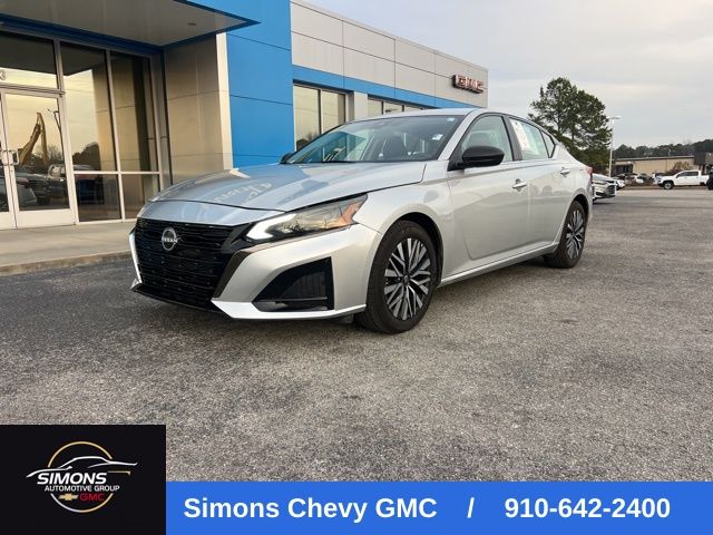 2024 Nissan Altima 2.5 SV FWD