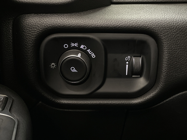 2024 RAM 3500 Tradesman - Photo 31