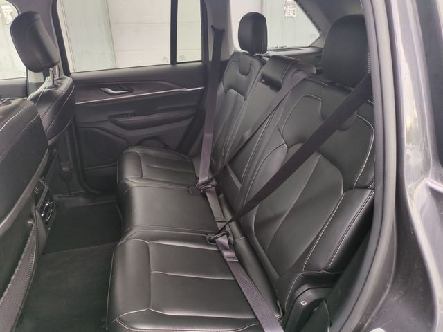 used 2023 Jeep Grand Cherokee car, priced at $28,990