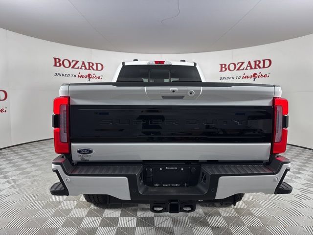 2025 Star White Metallic Tri-Coat Ford Super Duty F-350 SRW Platinum 4X4 Truck