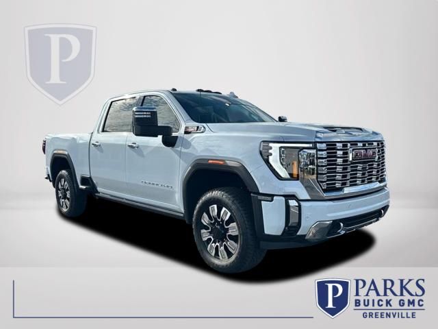 Glacier White Tricoat 2026 GMC Sierra 2500HD Pickup Truck Four-Wheel Drive 10-Speed Automatic