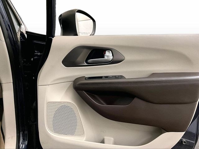 2017 Chrysler Pacifica Touring Blue at Bob Ruth Ford