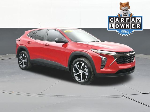 Apex Red 2026 Chevrolet Trax RS with 1RS FWD SUV / Crossover Front-Wheel Drive 6-Speed Automatic